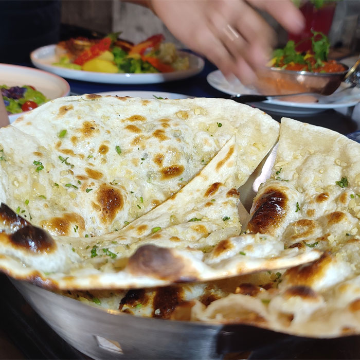 Garlic naan