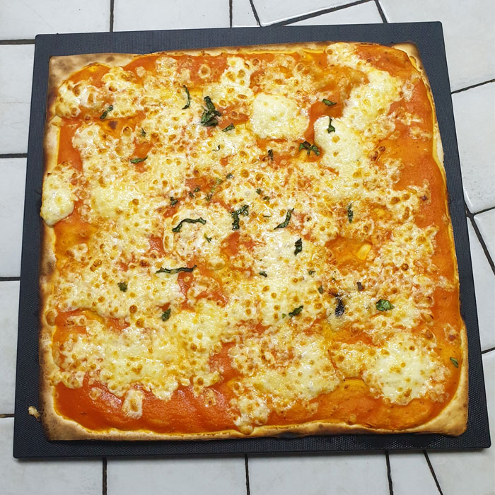 Pizza margherita